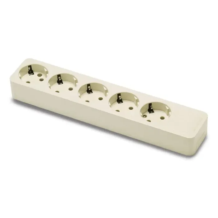 BASE ENCHUFE 5T C/TT SIN CABLE Nuevo Modelo