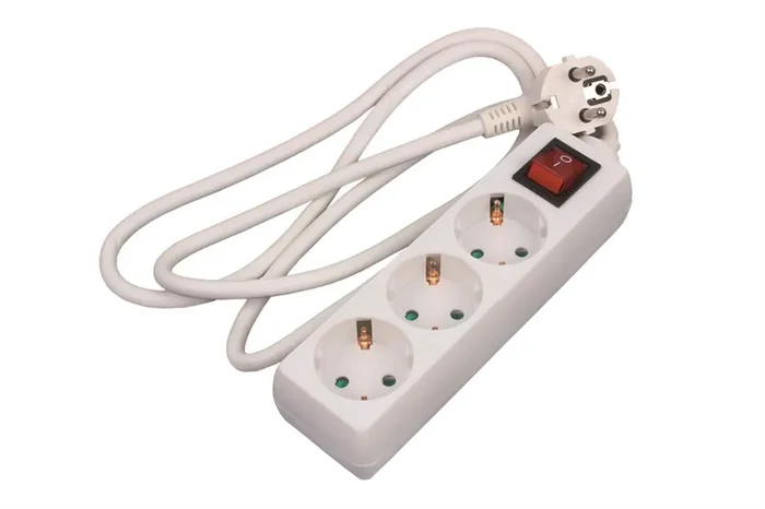 Promoción Exclusiva BASE MÚLTIPLE 3T. 1,4M CABLE C/INT. (16A-250V)